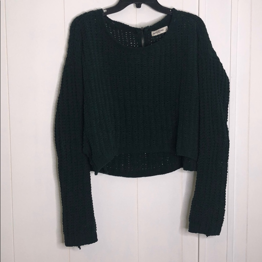 CLOSING SALE ‼️ Abercrombie& Fitch Cropped Sweater